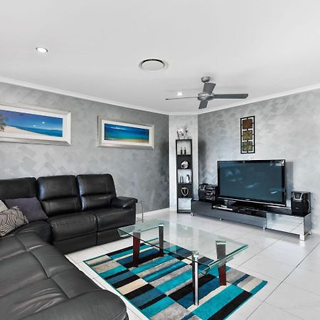 White Crest Apartments Hervey Bay Extérieur photo