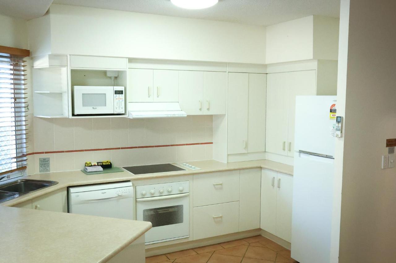 White Crest Apartments Hervey Bay Extérieur photo