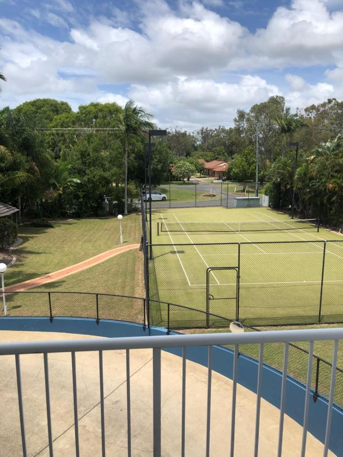 White Crest Apartments Hervey Bay Extérieur photo