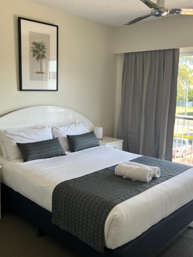 White Crest Apartments Hervey Bay Extérieur photo