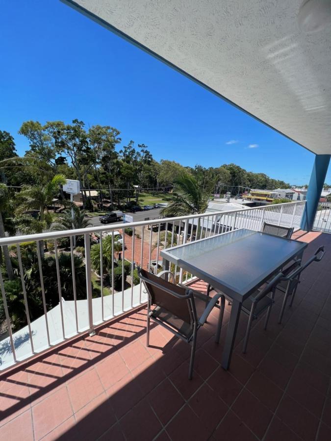 White Crest Apartments Hervey Bay Extérieur photo
