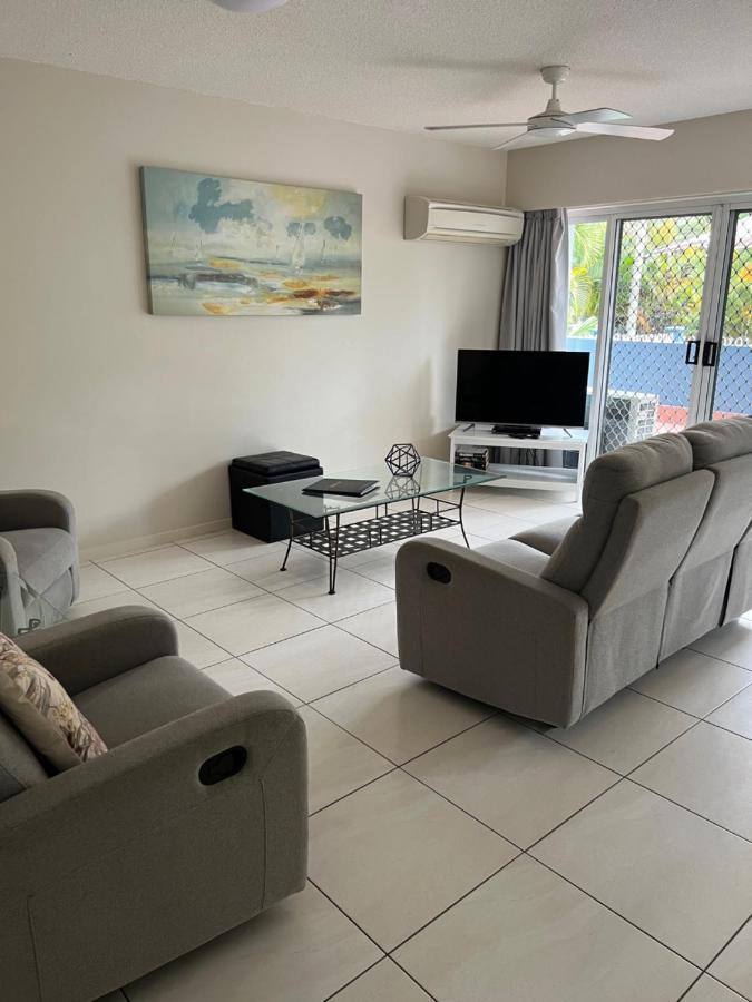 White Crest Apartments Hervey Bay Extérieur photo