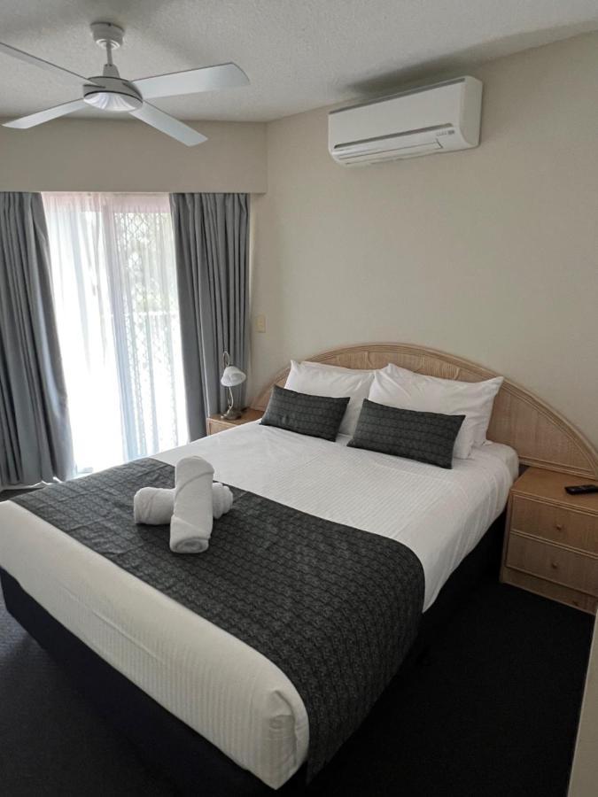 White Crest Apartments Hervey Bay Extérieur photo
