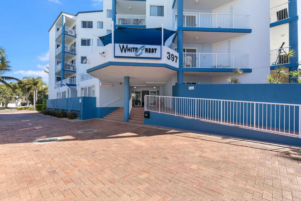 White Crest Apartments Hervey Bay Extérieur photo