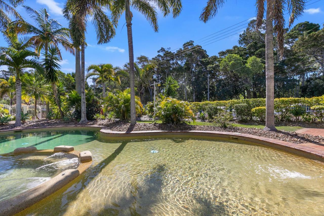 White Crest Apartments Hervey Bay Extérieur photo