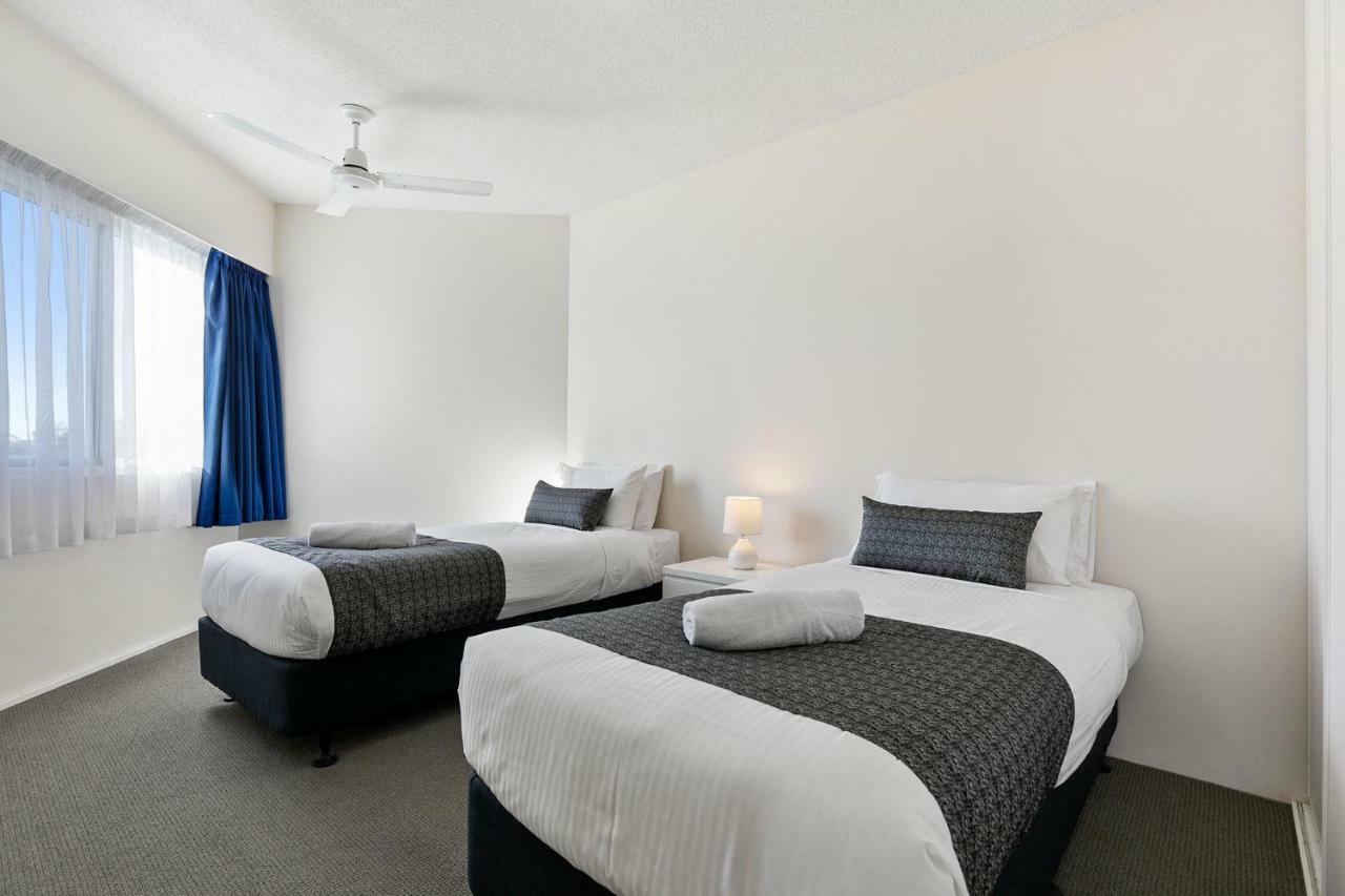 White Crest Apartments Hervey Bay Extérieur photo