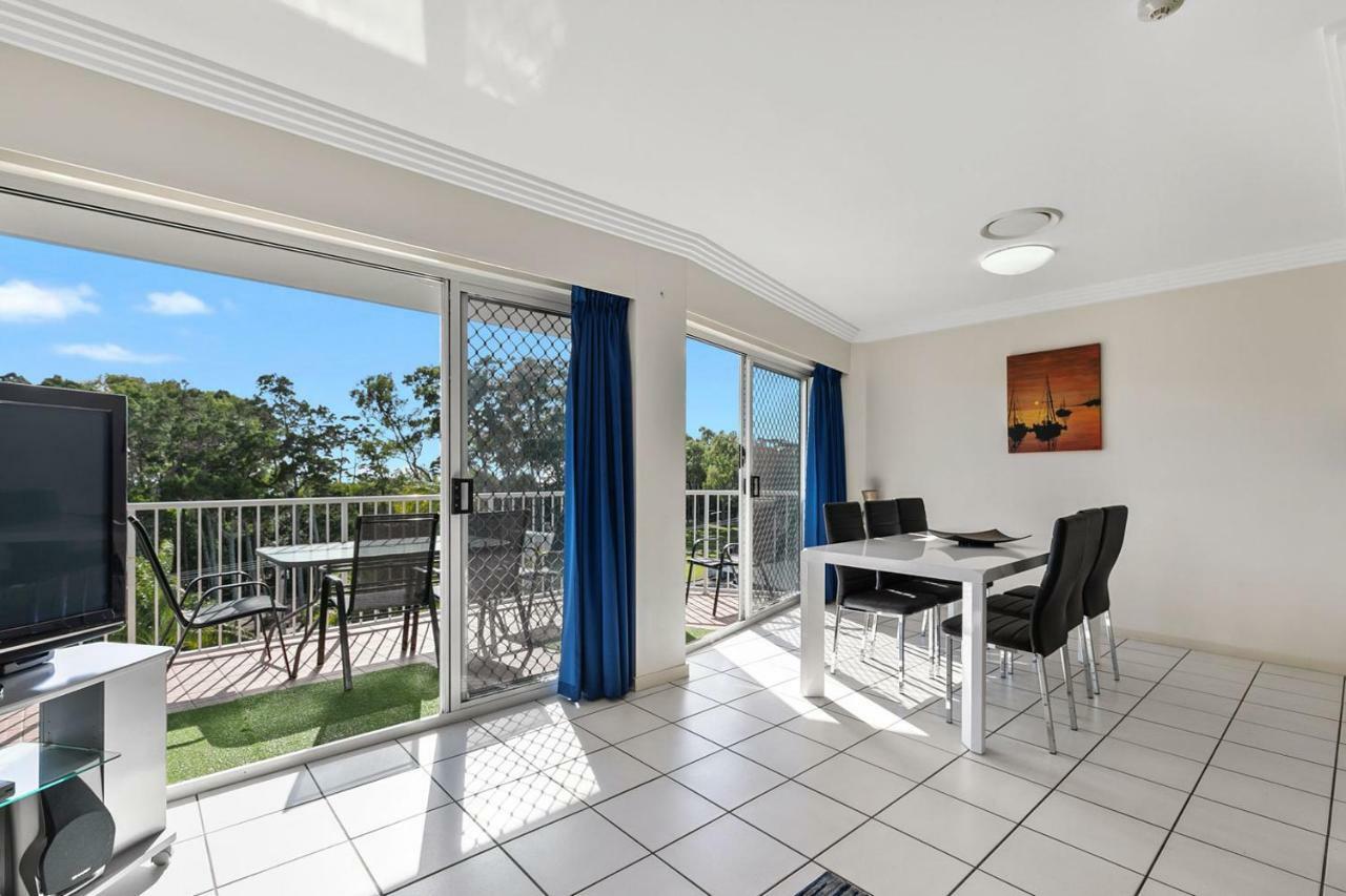 White Crest Apartments Hervey Bay Extérieur photo